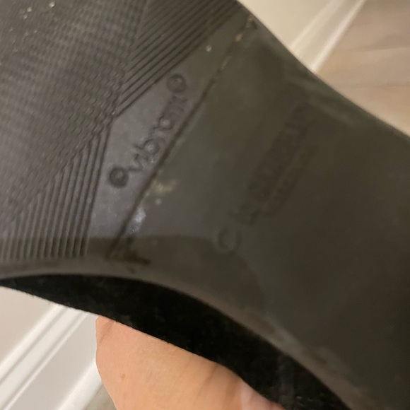 La Canadienne Black Suede Boots - size 6.5 - Picture 3 of 5